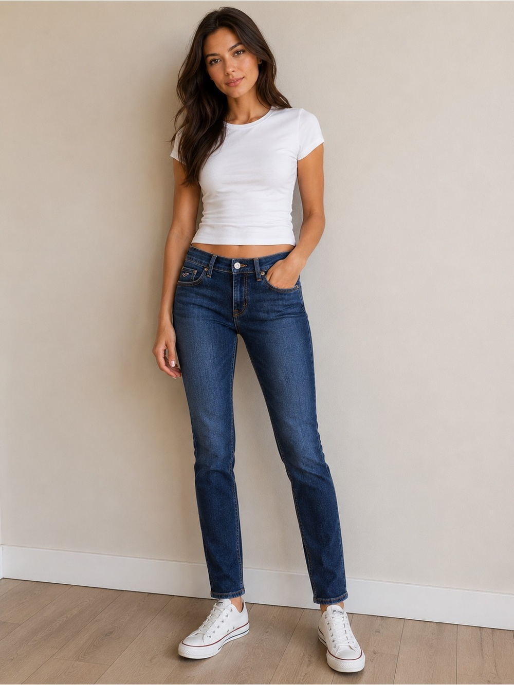 Hollister Women's Straight-Leg Jeans in Dark Blue Wash